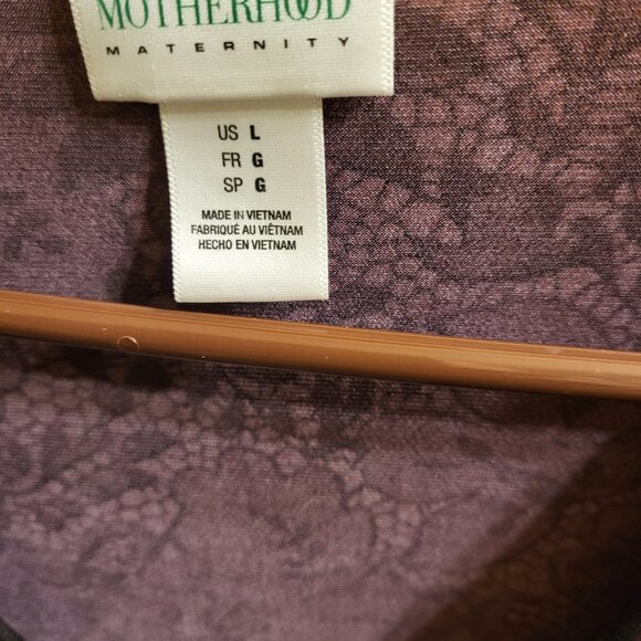 EUC Motherhood Maternity Size L Top!! Great color for the upcoming season!! - Picture 2 of 4